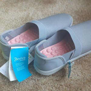 7W Silver Reviva Slip-ons by CROCS